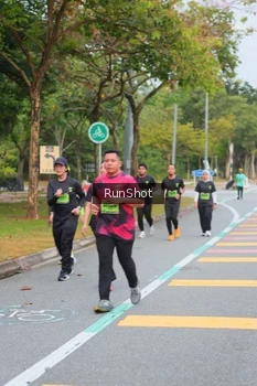 Runner Photo 5670404