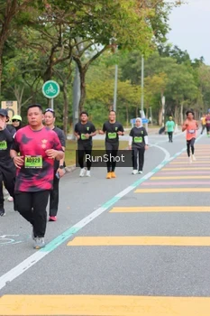Runner Photo 5670415