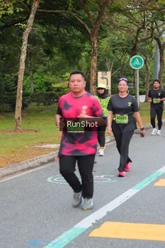 Runner Photo 5670422