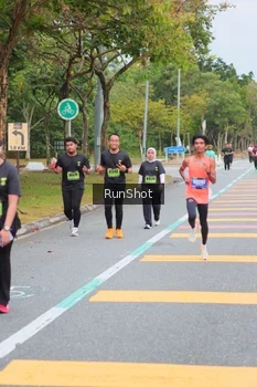 Runner Photo 5670444