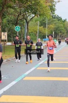 Runner Photo 5670449