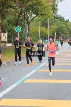 Runner Photo 5670450
