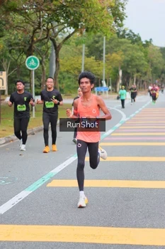 Runner Photo 5670454