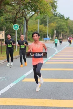 Runner Photo 5670457
