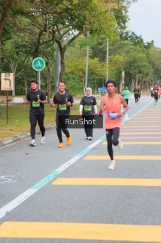 Runner Photo 5670459