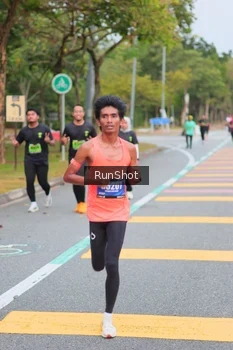 Runner Photo 5670463