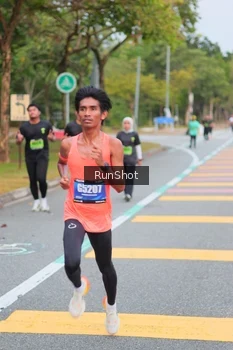 Runner Photo 5670465