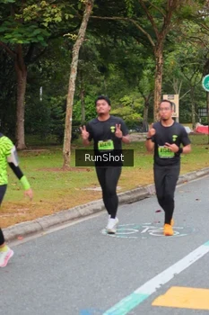 Runner Photo 5670513