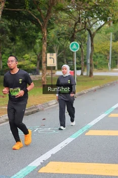 Runner Photo 5670515