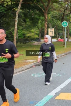 Runner Photo 5670527