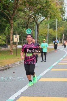 Runner Photo 5670551