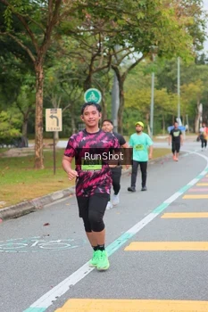 Runner Photo 5670555