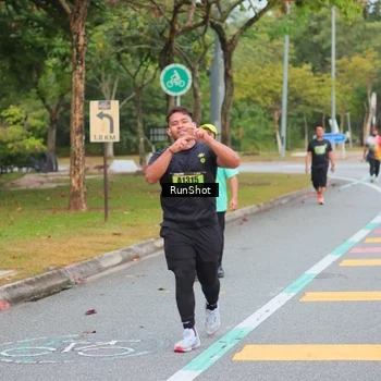 Runner Photo 5670565