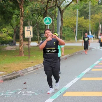 Runner Photo 5670567