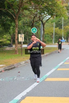 Runner Photo 5670573