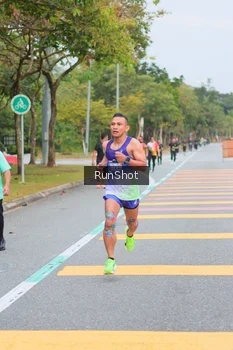 Runner Photo 5670585