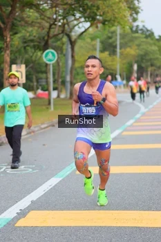 Runner Photo 5670595