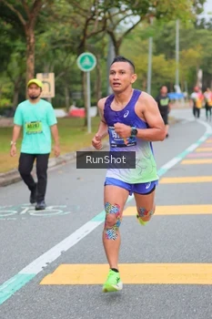 Runner Photo 5670598