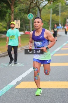 Runner Photo 5670601