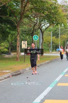 Runner Photo 5670617