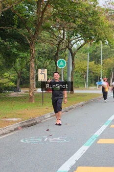 Runner Photo 5670622