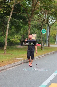 Runner Photo 5670630