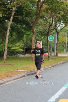 Runner Photo 5670631