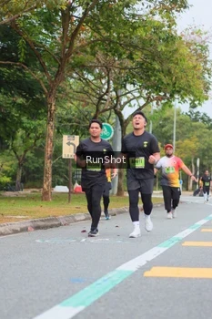 Runner Photo 5670646