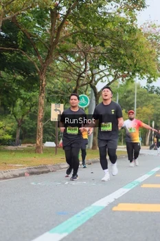Runner Photo 5670648