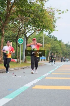 Runner Photo 5670680