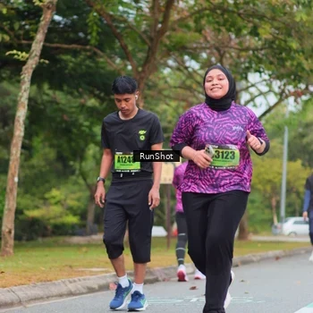 Runner Photo 5670758