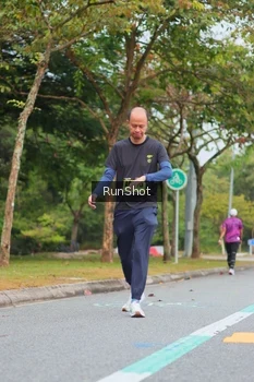 Runner Photo 5670779