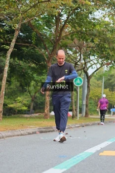 Runner Photo 5670853