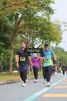 Runner Photo 5670924