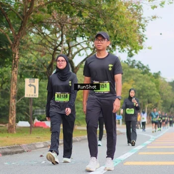 Runner Photo 5671001