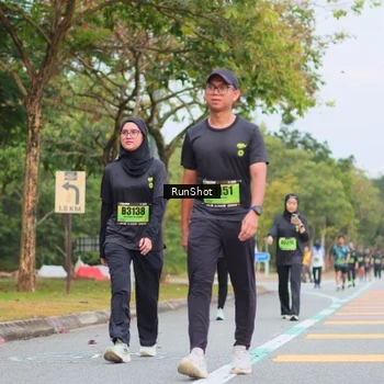 Runner Photo 5671004