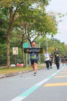 Runner Photo 5671050