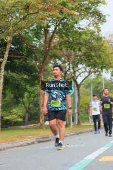 Runner Photo 5671064