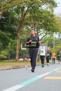 Runner Photo 5671067