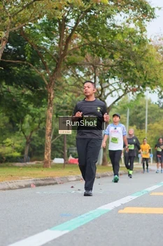 Runner Photo 5671068