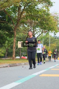 Runner Photo 5671069