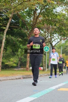 Runner Photo 5671074
