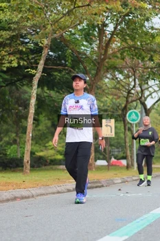 Runner Photo 5671100