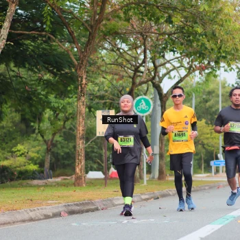 Runner Photo 5671102
