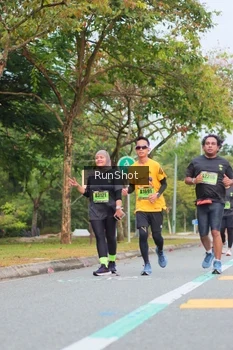 Runner Photo 5671113