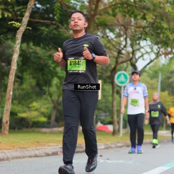 Runner Photo 5671133