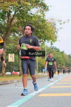 Runner Photo 5671139