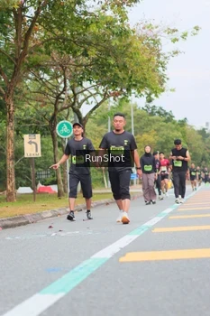 Runner Photo 5671214