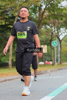 Runner Photo 5671234