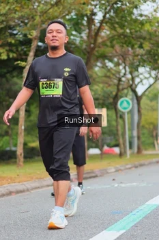 Runner Photo 5671242
